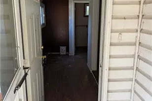 495 Broad St, Washington, PA 15301 - Photo 2