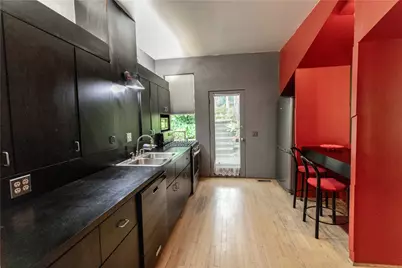 6542 Dalzell Pl, Pittsburgh, PA 15217 - Photo 14