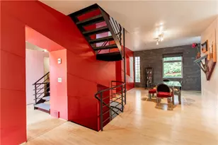 6542 Dalzell Pl, Pittsburgh, PA 15217 - Photo 4