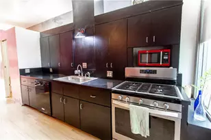 6542 Dalzell Pl, Pittsburgh, PA 15217 - Photo 10