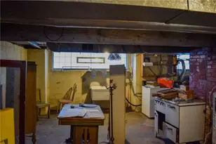 908 Liberty St, Stowe Township, PA 15136 - Photo 8