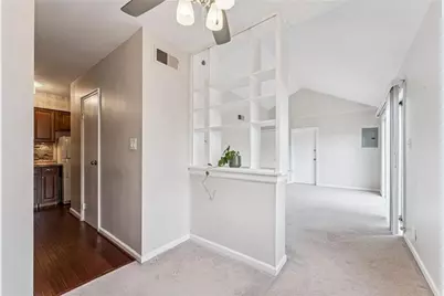 126 Jamestown #F, Scott Township, PA 15216 - Photo 4