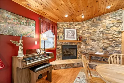 1204 Memorial Blvd, Connellsville, PA 15425 - Photo 44