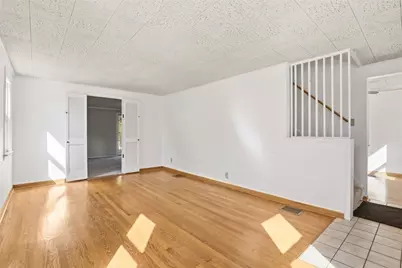 2066 Spring Valley Rd, Scott Township, PA 15243 - Photo 8