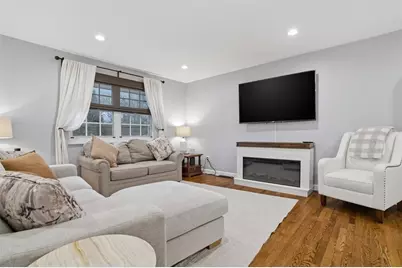 103 Treeview Dr, Moon/Crescent Twp, PA 15108 - Photo 8