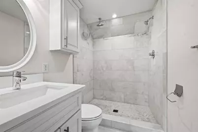 132 E Englewood Ave, New Castle, PA 16105 - Photo 32