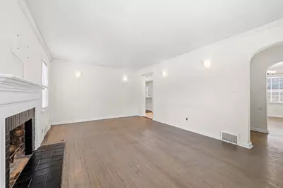 132 E Englewood Ave, New Castle, PA 16105 - Photo 8