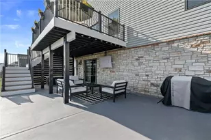 1043 Wedgewood Dr, Penn Twp, PA 15644 - Photo 28