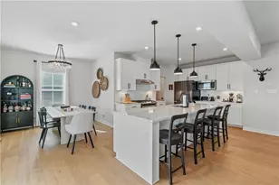 1043 Wedgewood Dr, Penn Twp, PA 15644 - Photo 10