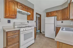 1908 N 3rd St, New Brighton, PA 15066 - Photo 8