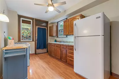 746 Greenfield Ave, Pittsburgh, PA 15207 - Photo 10