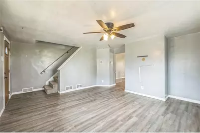 2318 Eccles St, Pittsburgh, PA 15210 - Photo 14