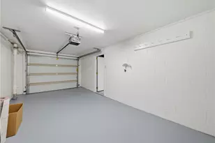 234 Parkedge Rd, Green Tree, PA 15220 - Photo 18