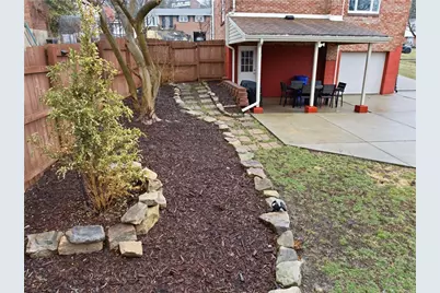 234 Parkedge Rd, Green Tree, PA 15220 - Photo 22