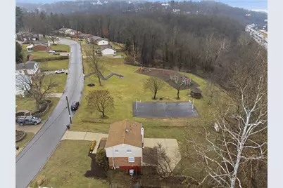 234 Parkedge Rd, Green Tree, PA 15220 - Photo 28