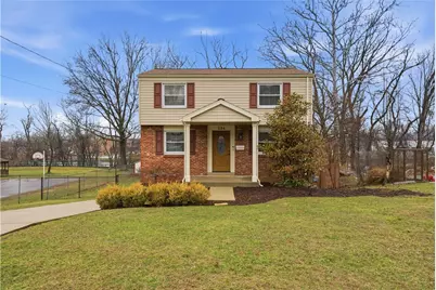 234 Parkedge Rd, Green Tree, PA 15220 - Photo 1