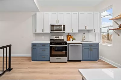 4215 Geneva St, Pittsburgh, PA 15201 - Photo 8