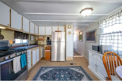 306 Lamplighter Manor, Latrobe, PA 15650 - Photo 8