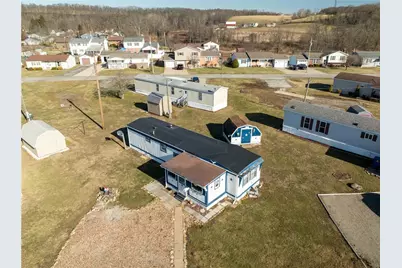 306 Lamplighter Manor, Latrobe, PA 15650 - Photo 18