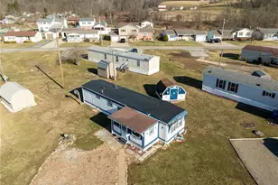 306 Lamplighter Mnr, Latrobe, PA 15650 - Photo 18