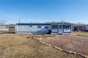 306 Lamplighter Mnr, Latrobe, PA 15650 - Photo 1