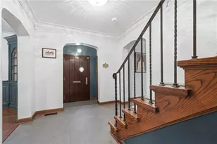 43 Hoodridge Dr, Pittsburgh, PA 15228 - Photo 4