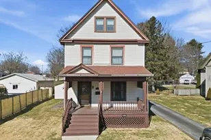 436 W Neshannock Ave, New Wilmington Boro, PA 16142 - Photo 2