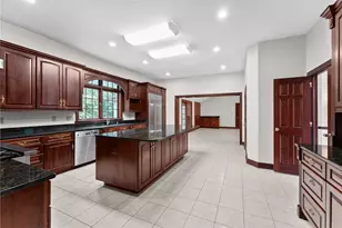 1060 Fox Chapel Rd, Pittsburgh, PA 15238 - Photo 18