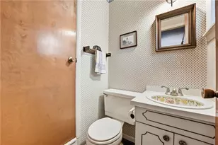 114 Whitehill Dr, Neshannock Township, PA 16105 - Photo 16