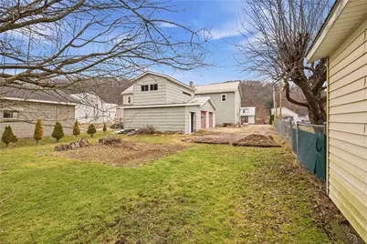 708 Walker Street, Garret Boro, PA 15542 - Photo 24