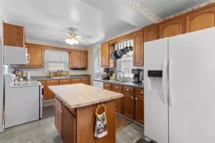 178 Wylie Ave, North Strabane, PA 15363 - Photo 4