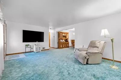 142 Donmor Drive, Ross Twp, PA 15237 - Photo 6