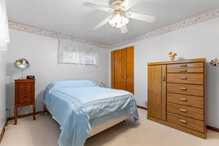 142 Donmor Dr, Ross Twp, PA 15237 - Photo 16