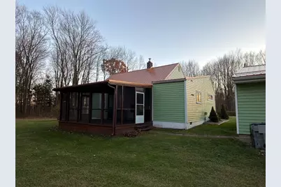 919 Butler Pike, Findley Township, PA 16137 - Photo 6