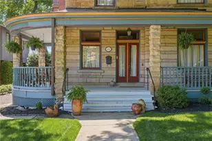 4916 Wallingford St, Pittsburgh, PA 15213 - Photo 2