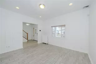 923 Scott Ave, Jeannette, PA 15644 - Photo 10