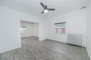 923 Scott Ave, Jeannette, PA 15644 - Photo 12