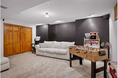 224 Valley Park Dr, Pittsburgh, PA 15216 - Photo 34