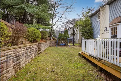 224 Valley Park Dr, Pittsburgh, PA 15216 - Photo 36