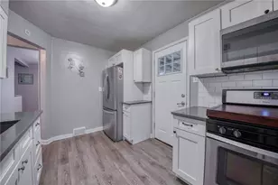 1473 Blossom Hill, Pittsburgh, PA 15234 - Photo 6