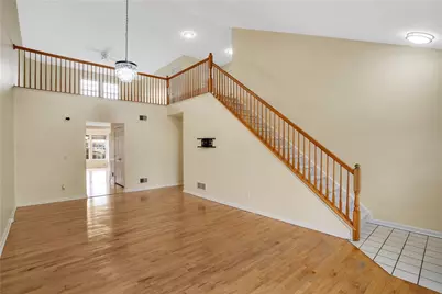 1006 Duncan Ln, Pittsburgh, PA 15236 - Photo 4