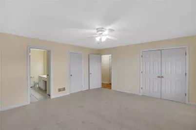 1006 Duncan Ln, Pittsburgh, PA 15236 - Photo 16