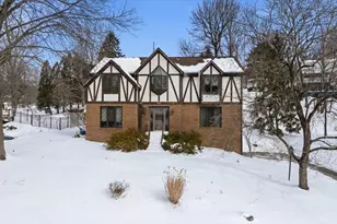 8186 Streamside Dr, Pittsburgh, PA 15237 - Photo 1