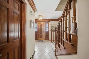 8186 Streamside Dr, Pittsburgh, PA 15237 - Photo 6