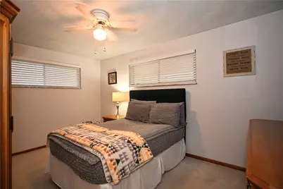 205 McLay Dr, Elizabeth Twp/Boro, PA 15037 - Photo 16