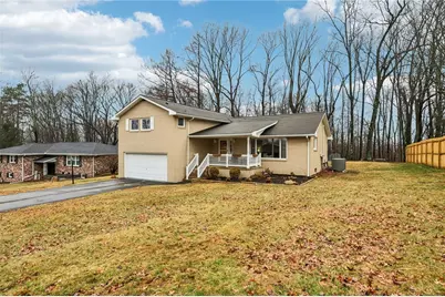 862 White Farm Rd, White Township, PA 15701 - Photo 4
