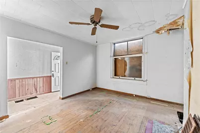 115 Hawkins Ave, Pittsburgh, PA 15214 - Photo 4