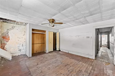 115 Hawkins Ave, Pittsburgh, PA 15214 - Photo 12