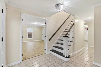 2356 Westgate Dr, Pittsburgh, PA 15237 - Photo 4