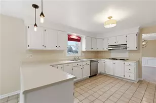 2356 Westgate Dr, Pittsburgh, PA 15237 - Photo 14